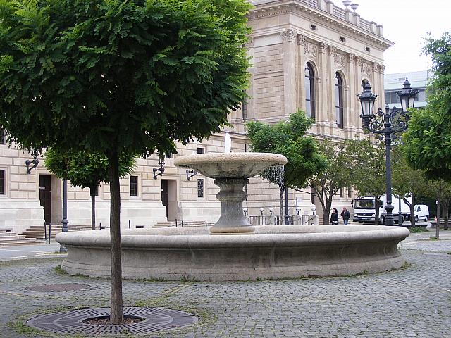 Brunnen
