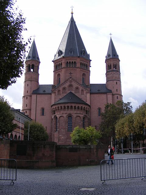 Dom
